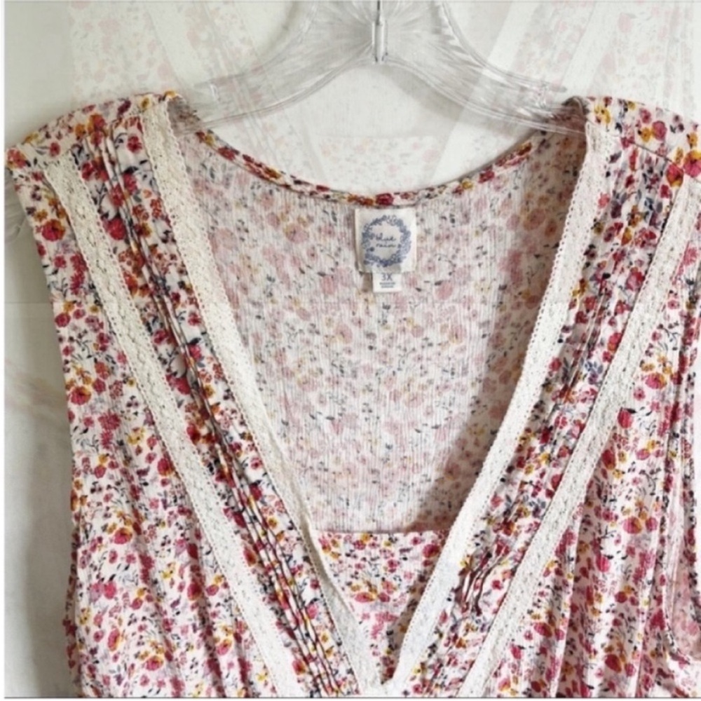 Blue Rain Francesca's Quincy tank top cream red floral crochet sleeveless - Picture 6 of 10